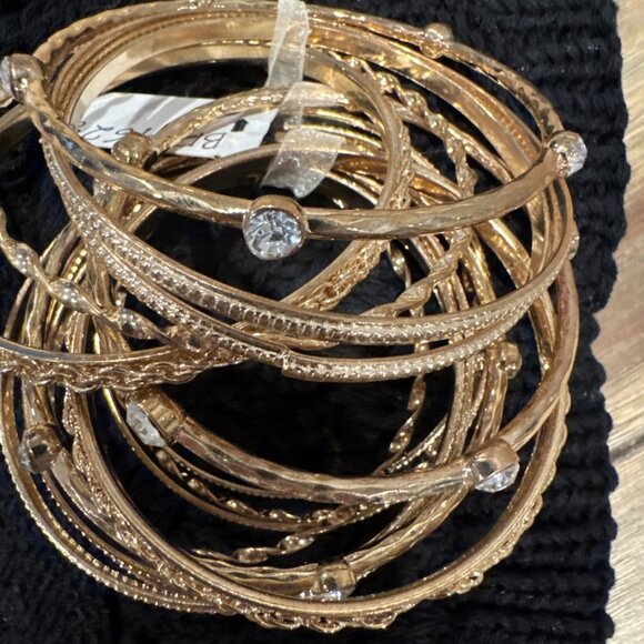 Neiman Marcus Cara NY New York Bead Gold Tone Metal Bangle Bracelets 15 Set NEW - Picture 9 of 16